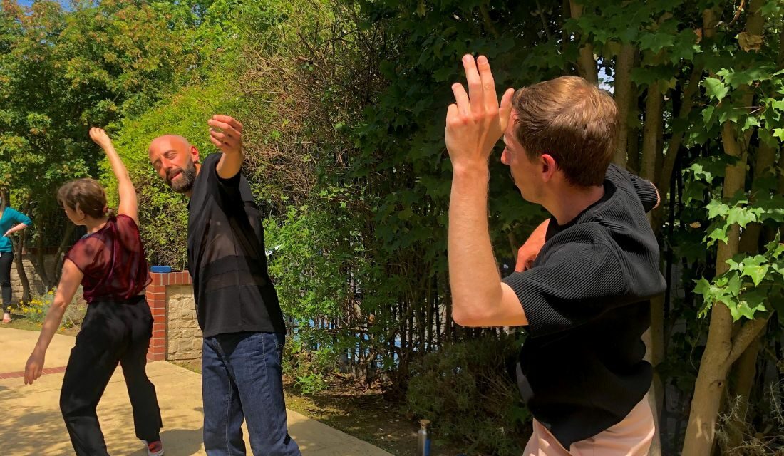 Les 3 danseurs dans le jardin Océan Vert