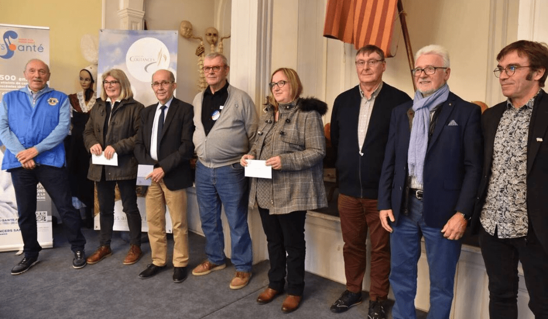 Le lions club de Coutances remet un chèque de 15 000 € à Baclesse
