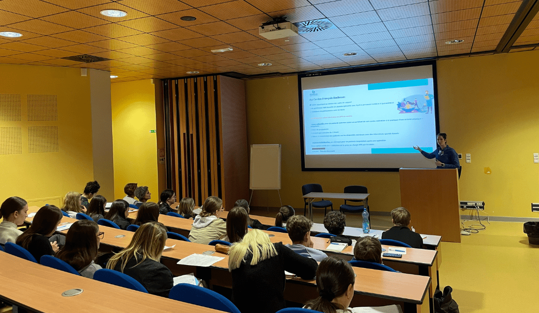 Classe de première ST2S dans l'amphithéâtre du Centre Baclesse