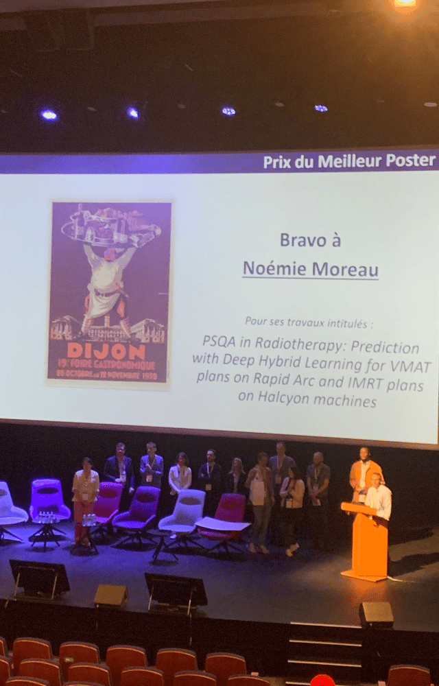 Photo de la remise de prix du meilleur poster au congrès de la SFPM 2024 à Dijon