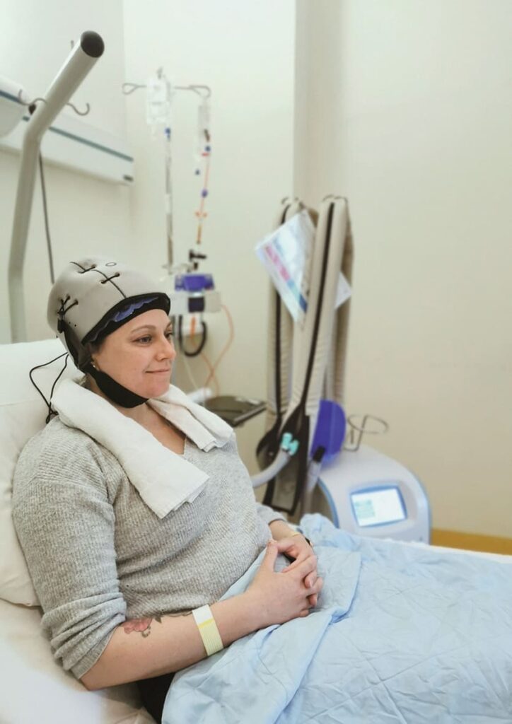 Casque réfrigéré pour traitement cancer au Centre Baclesse de Caen